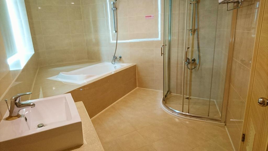 Metropolis Hotel Taoyuan Zewnętrze zdjęcie