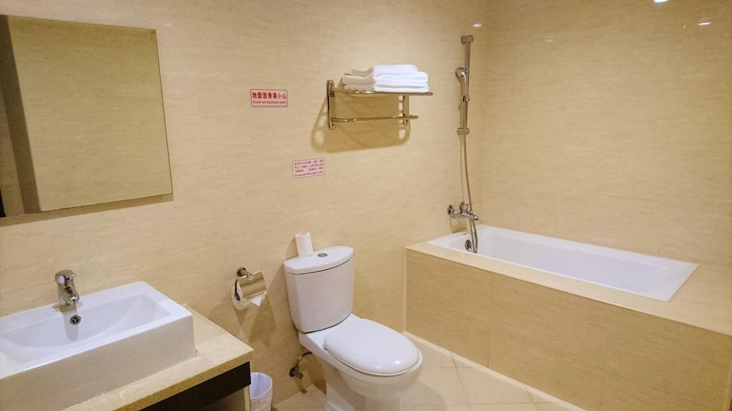 Metropolis Hotel Taoyuan Zewnętrze zdjęcie
